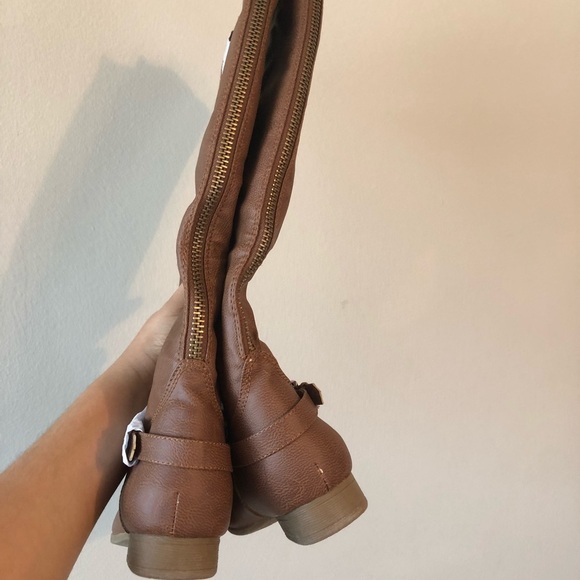 Vegan Leather Tall Brown boots size 9 - Picture 6 of 16